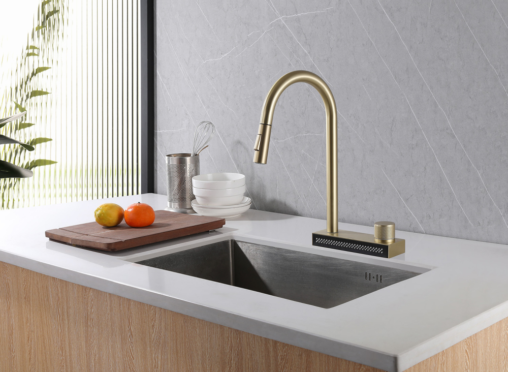 Смеситель ABBER Wasser Kreis AF8114G для кухни с выдвижной лейкой, золото матовое - Gidratop.ru изображение