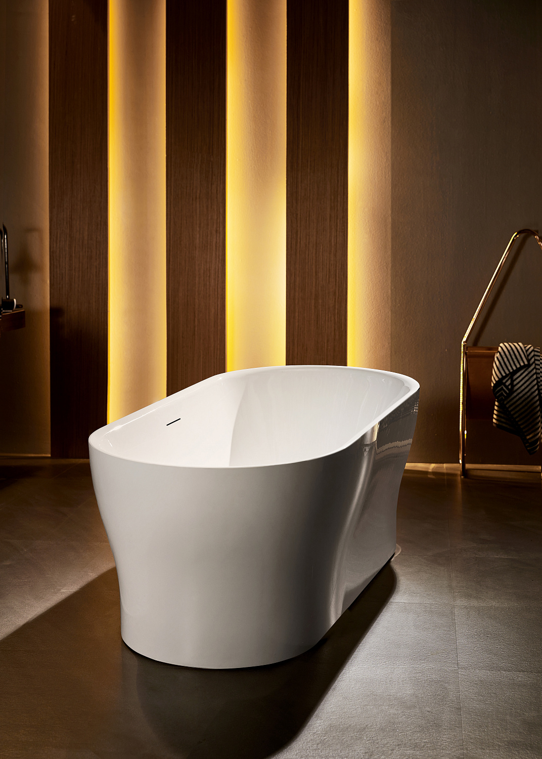 Акриловая ванна BELBAGNO BB405-1500-800